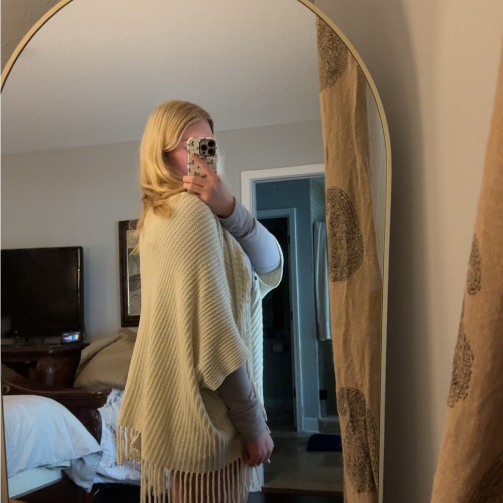 Chic Cream Fringe Cardigan